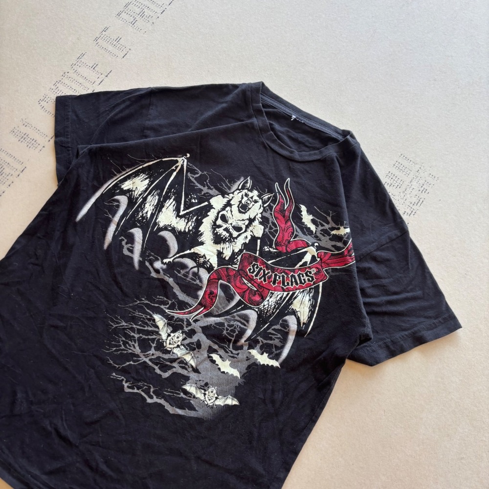 Y2K‎ Affliction Style Six Flags T-shirt